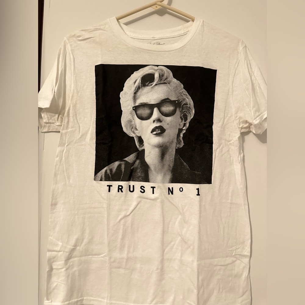 Marilyn Monroe Trust No 1 T-shirt